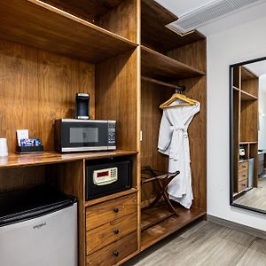 Deluxe Zimmer mit Kingsize-Bett